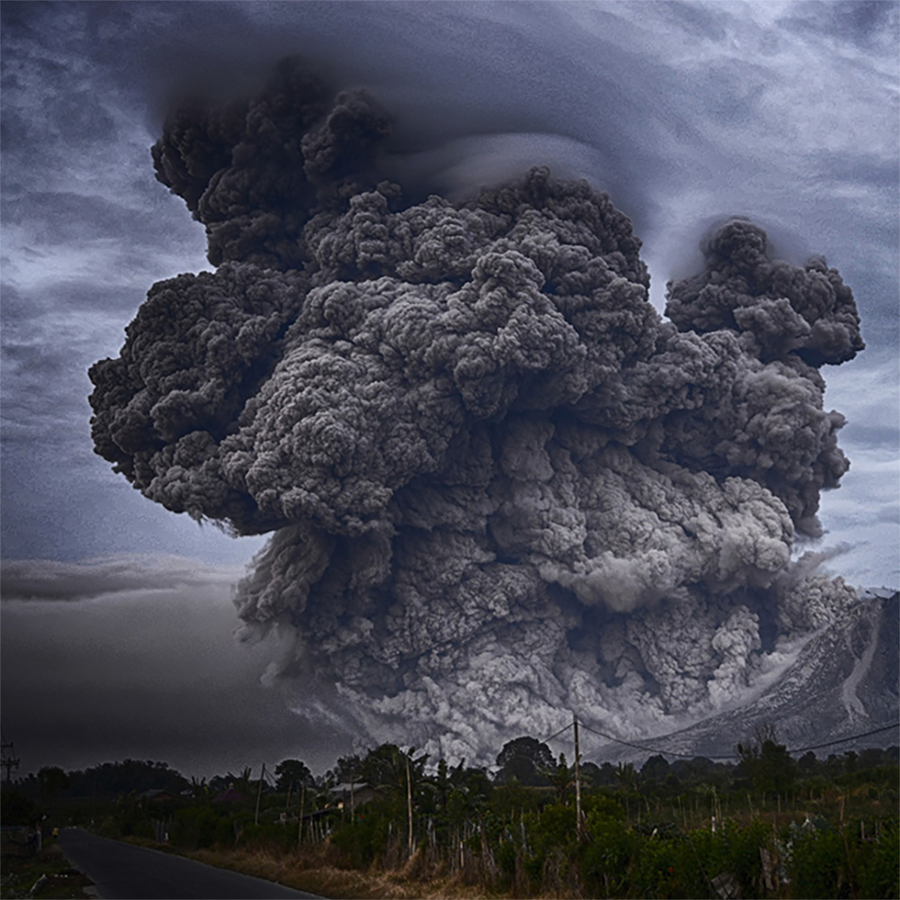 Sopka-výbuch