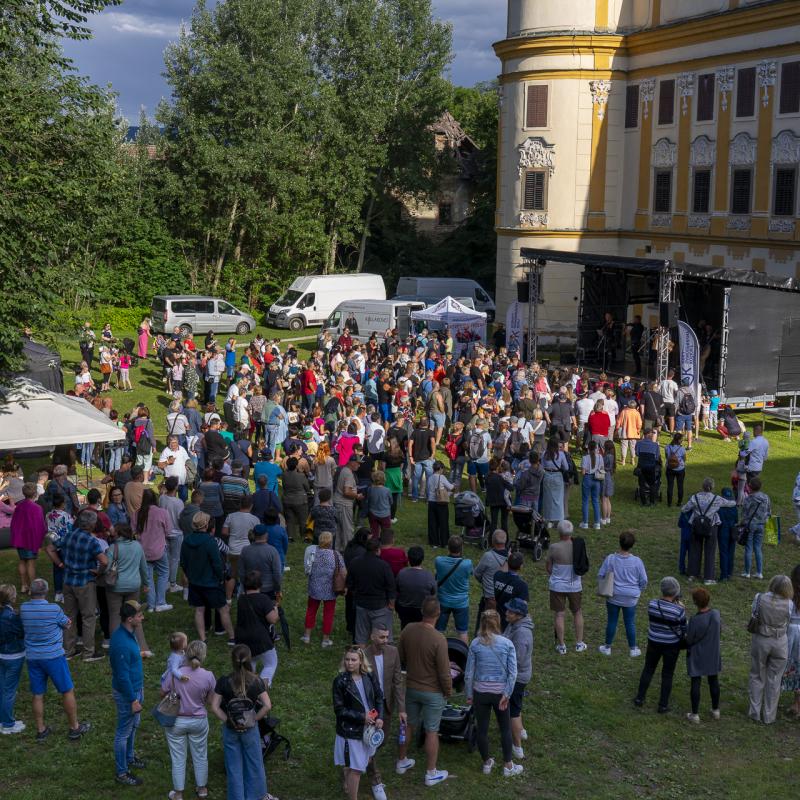 Leto hranie 2024 a slávnostné otvorenie Kúrie Zuzana. Múzeum Spiša v Spišskej Novej Vsi 
